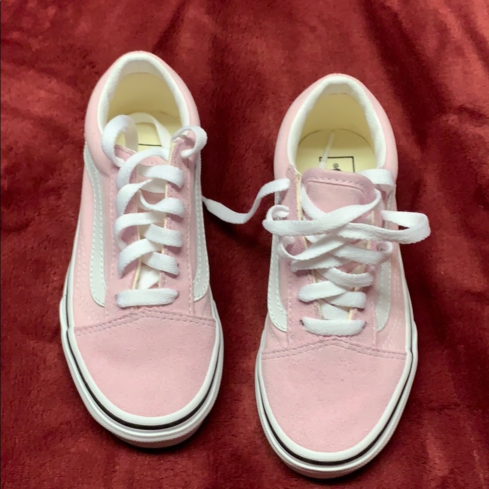 Kids pink vans